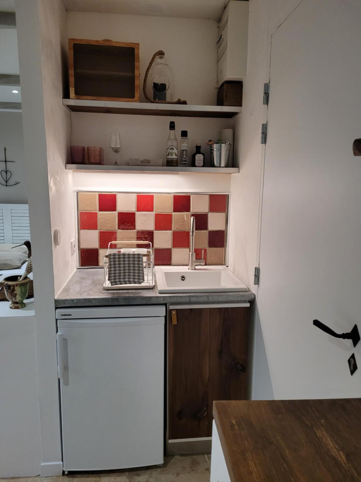 La Maison Blanche Intra-Muros Free Parking Aigues-Mortes Quarto foto